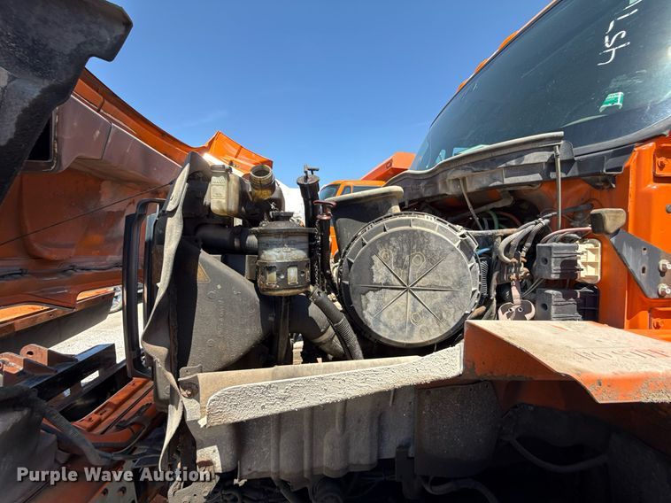 image for item DS4300 2009 International WorkStar 7600 dump truck