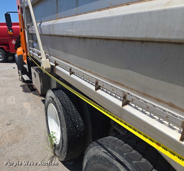 image for item DS4302 2019 Freightliner 114SD dump truck