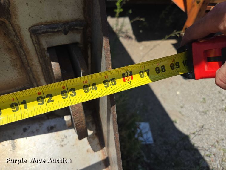 image for item DS4302 2019 Freightliner 114SD dump truck