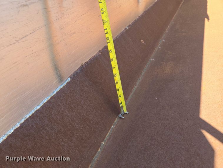 image for item DS4302 2019 Freightliner 114SD dump truck