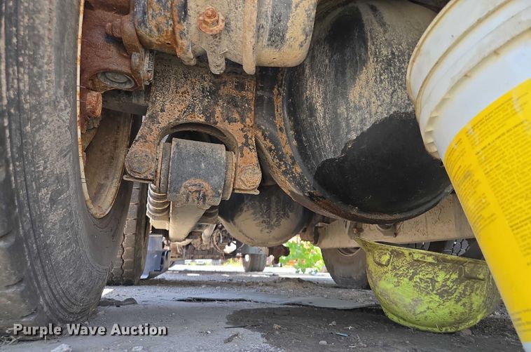 image for item DS4302 2019 Freightliner 114SD dump truck