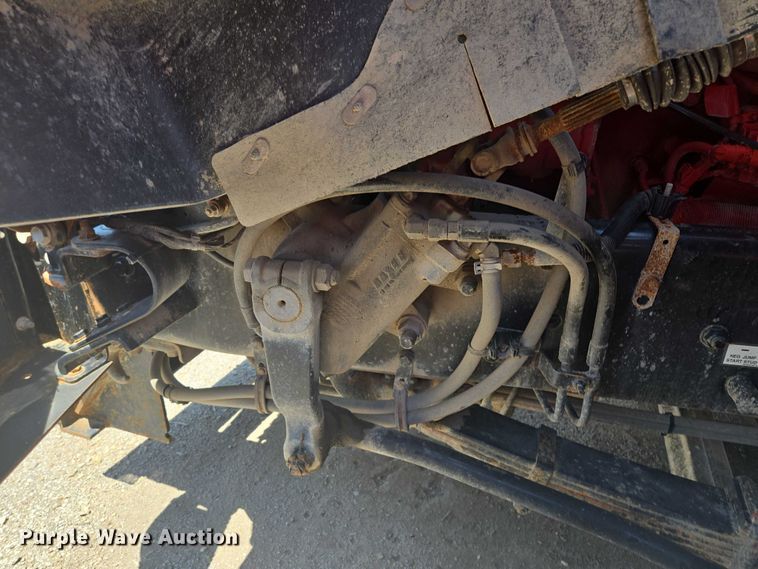 image for item DS4302 2019 Freightliner 114SD dump truck