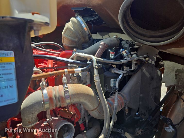 image for item DS4302 2019 Freightliner 114SD dump truck