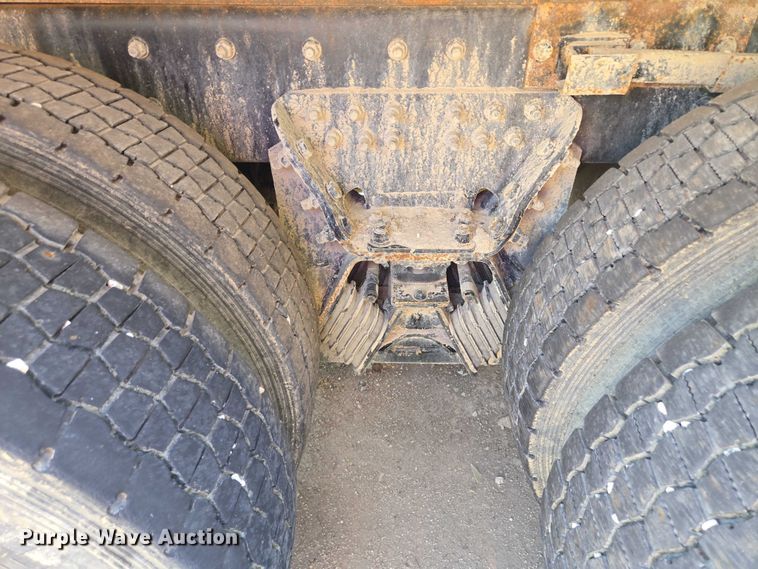 image for item DS4302 2019 Freightliner 114SD dump truck