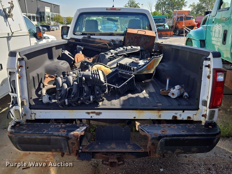 image for item DS4306 2011 Ford F350 Super Duty XL pickup truck