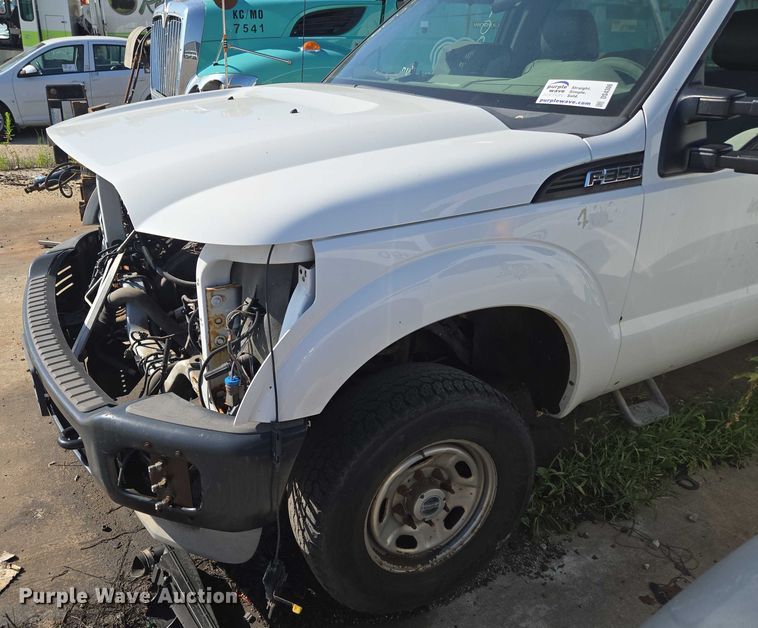 image for item DS4306 2011 Ford F350 Super Duty XL pickup truck