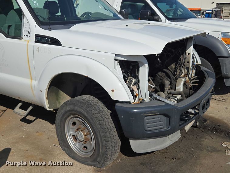 image for item DS4306 2011 Ford F350 Super Duty XL pickup truck