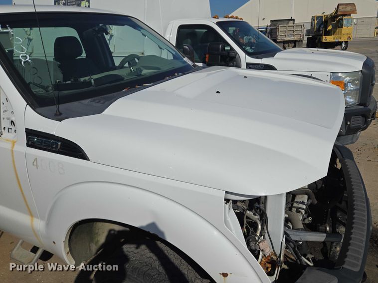 image for item DS4306 2011 Ford F350 Super Duty XL pickup truck