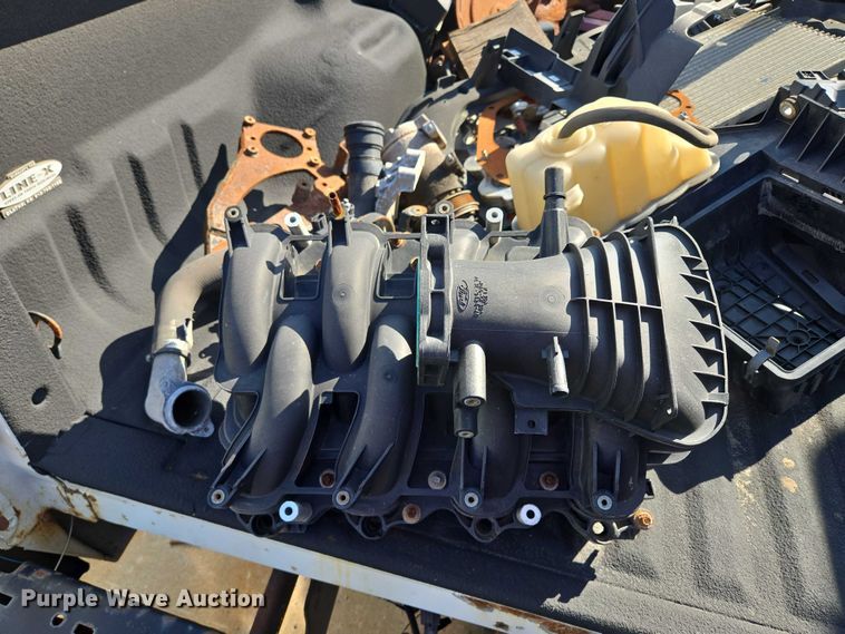 image for item DS4306 2011 Ford F350 Super Duty XL pickup truck