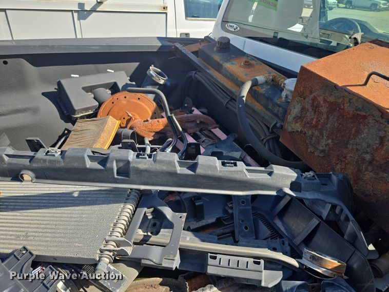 image for item DS4306 2011 Ford F350 Super Duty XL pickup truck
