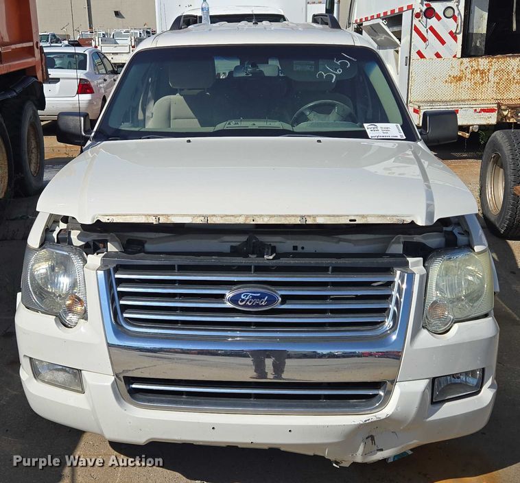 image for item DS4308 2008 Ford Explorer SUV