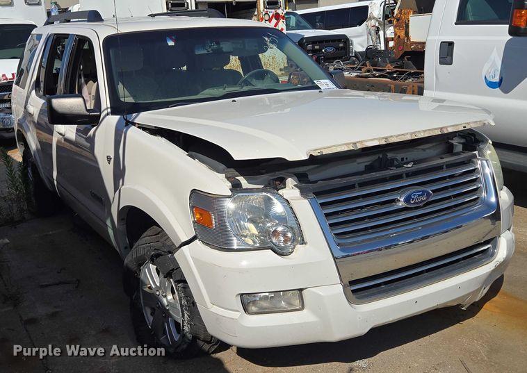 image for item DS4308 2008 Ford Explorer SUV