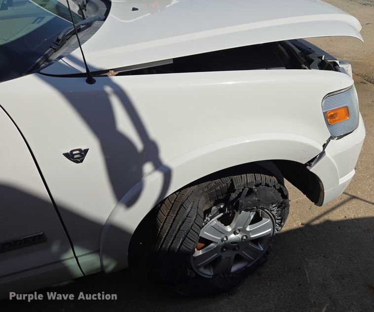 image for item DS4308 2008 Ford Explorer SUV