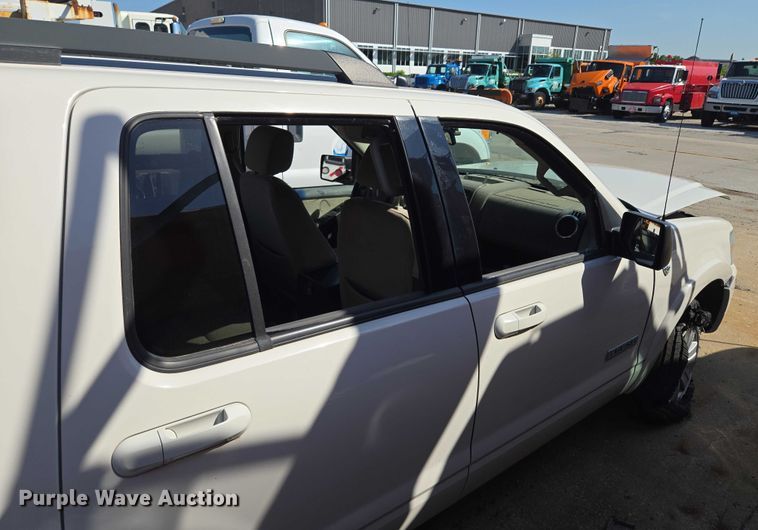 image for item DS4308 2008 Ford Explorer SUV