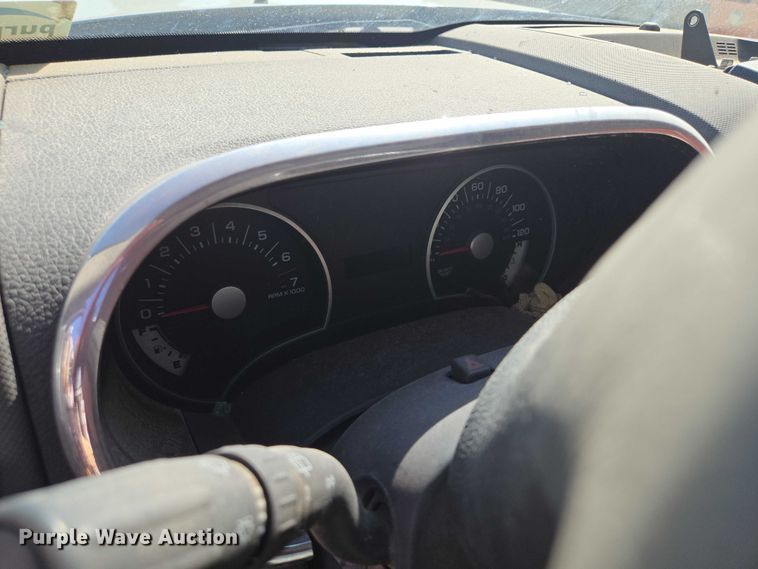 image for item DS4308 2008 Ford Explorer SUV