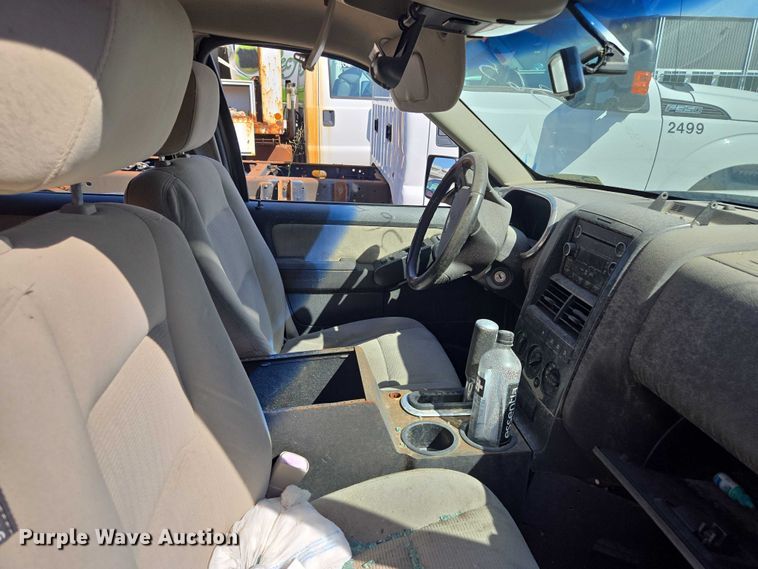 image for item DS4308 2008 Ford Explorer SUV