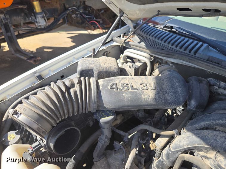 image for item DS4308 2008 Ford Explorer SUV