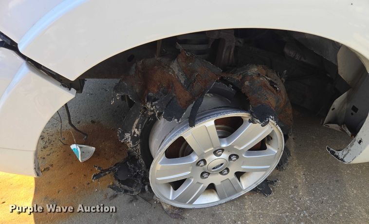 image for item DS4308 2008 Ford Explorer SUV