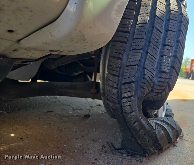 image for item DS4308 2008 Ford Explorer SUV