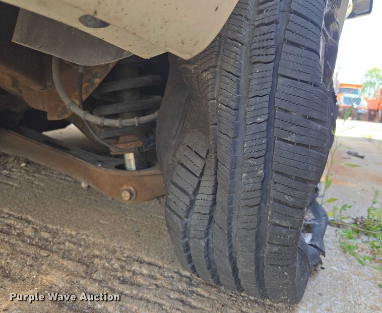 image for item DS4308 2008 Ford Explorer SUV