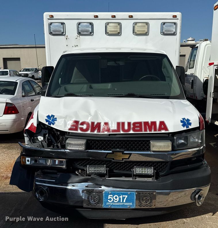 image for item DS4309 2016 Chevrolet Express 4500 ambulance