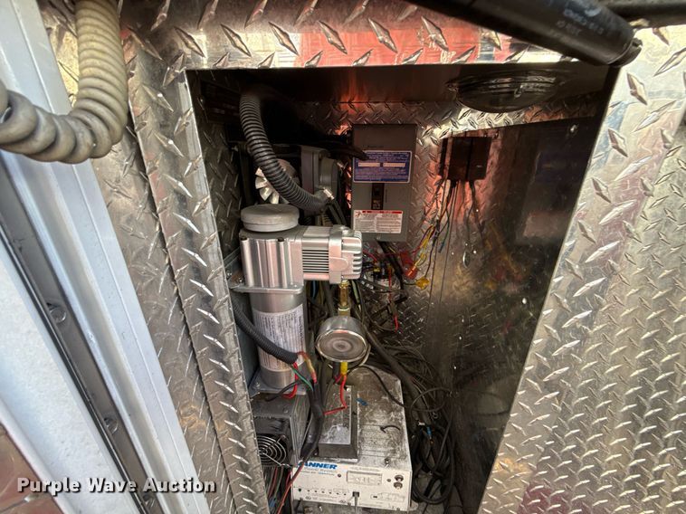 image for item DS4309 2016 Chevrolet Express 4500 ambulance