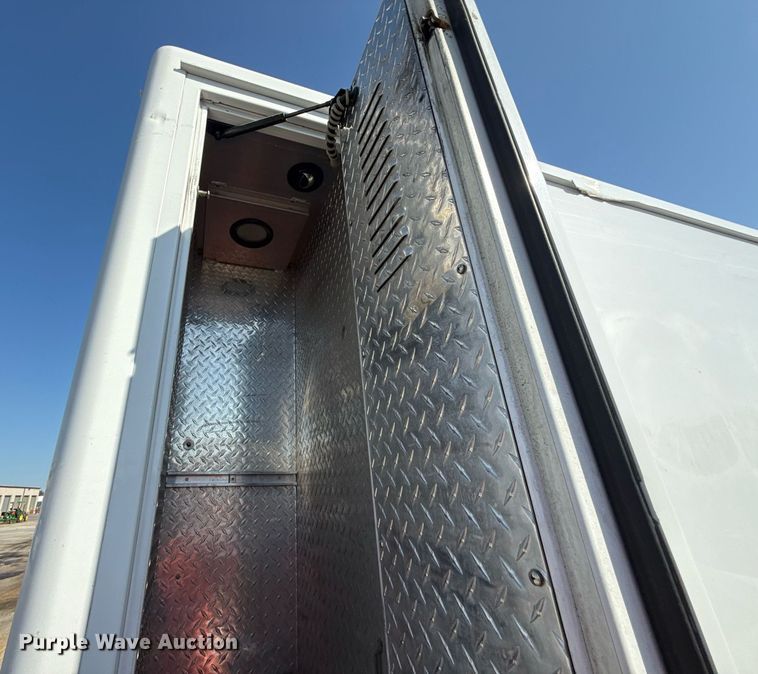 image for item DS4309 2016 Chevrolet Express 4500 ambulance