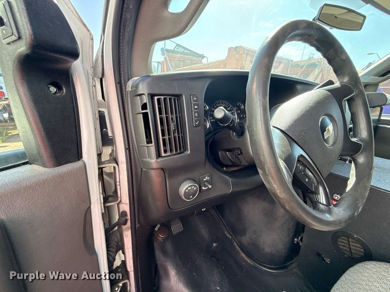 image for item DS4309 2016 Chevrolet Express 4500 ambulance