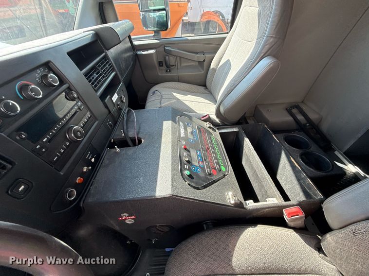 image for item DS4309 2016 Chevrolet Express 4500 ambulance