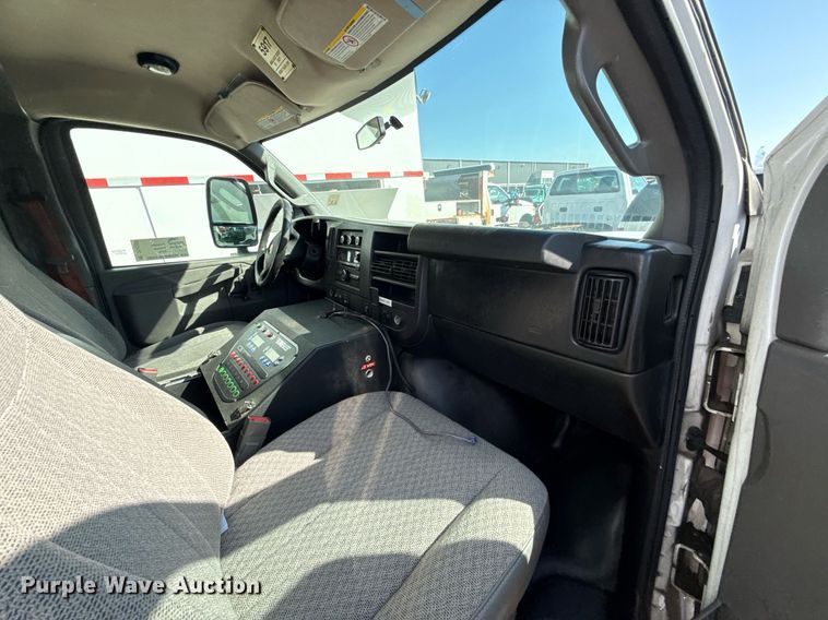 image for item DS4309 2016 Chevrolet Express 4500 ambulance