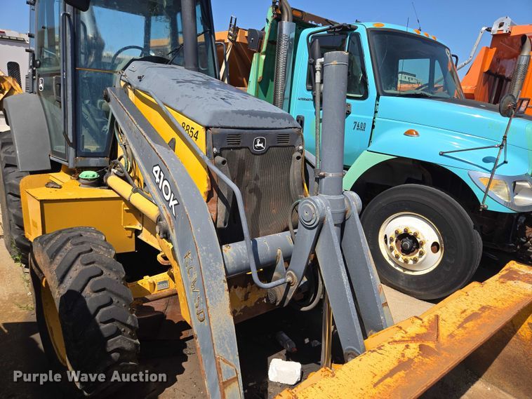 image for item DS4313 2013 John Deere 410K backhoe