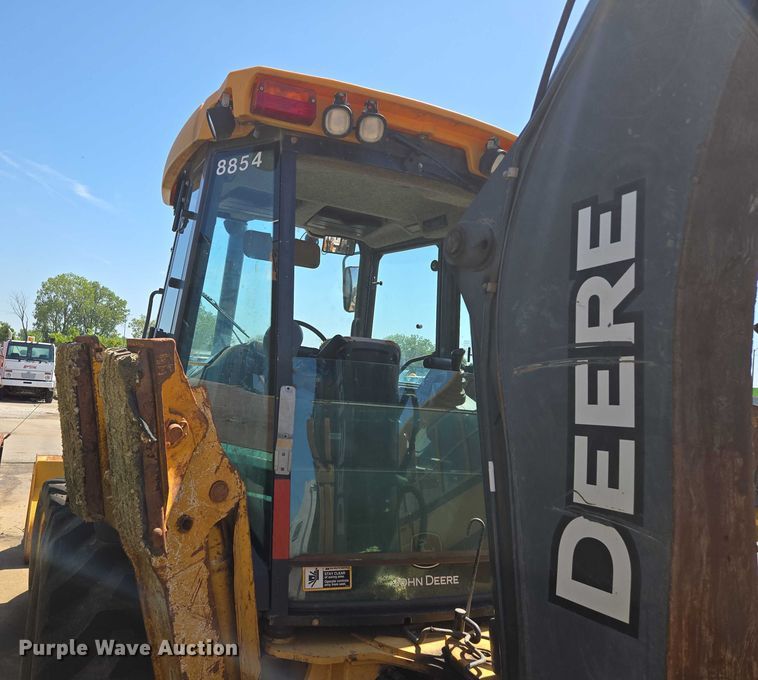 image for item DS4313 2013 John Deere 410K backhoe