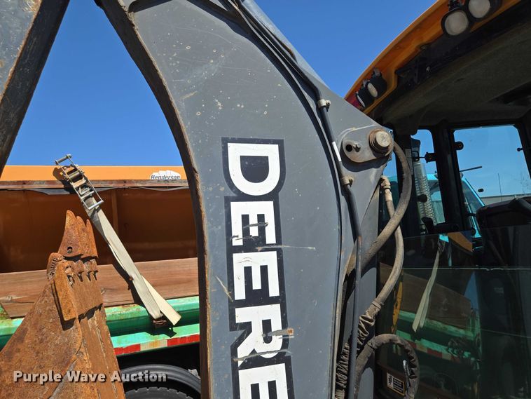 image for item DS4313 2013 John Deere 410K backhoe