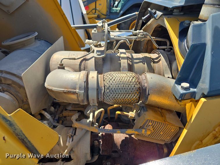 image for item DS4313 2013 John Deere 410K backhoe