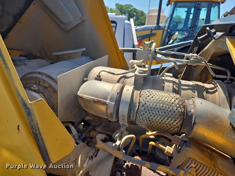 image for item DS4313 2013 John Deere 410K backhoe