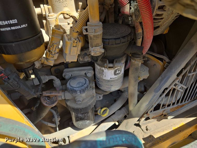 image for item DS4313 2013 John Deere 410K backhoe