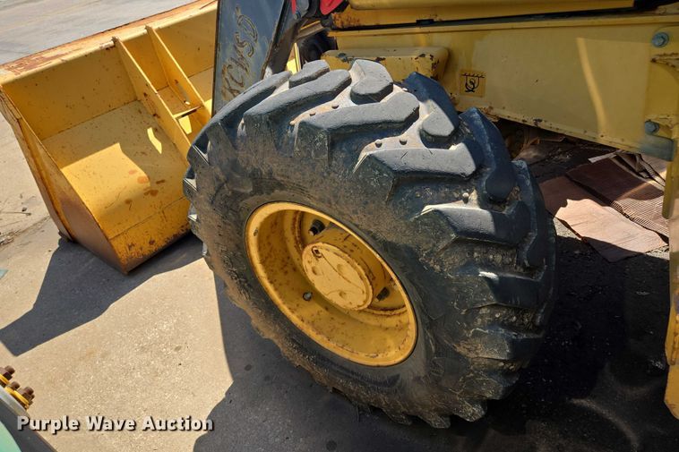 image for item DS4313 2013 John Deere 410K backhoe