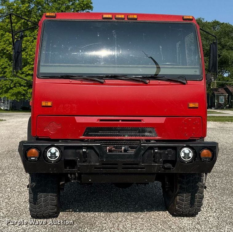 image for item DS4344 1997 Stewart and Stevenson Services INC M1078 flatbed truck