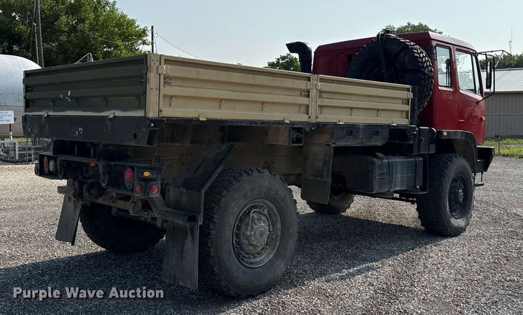 image for item DS4344 1997 Stewart and Stevenson Services INC M1078 flatbed truck