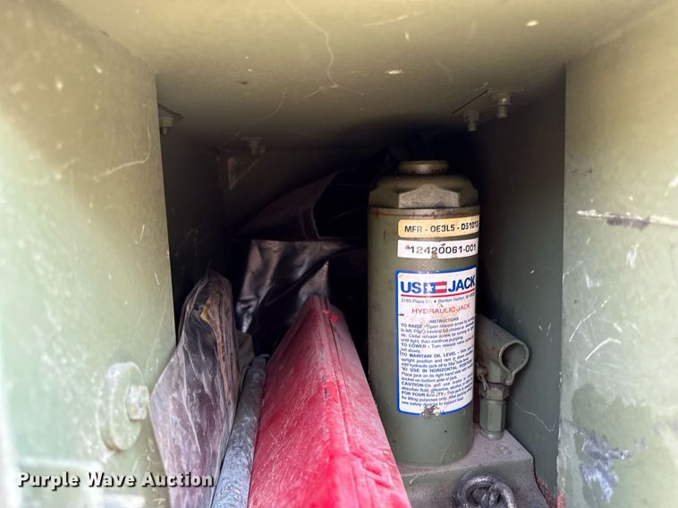 image for item DS4344 1997 Stewart and Stevenson Services INC M1078 flatbed truck