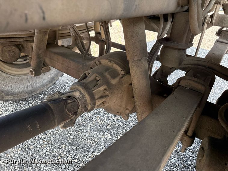 image for item DS4344 1997 Stewart and Stevenson Services INC M1078 flatbed truck