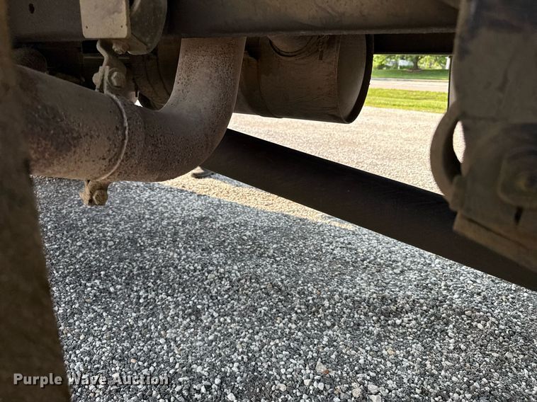 image for item DS4344 1997 Stewart and Stevenson Services INC M1078 flatbed truck