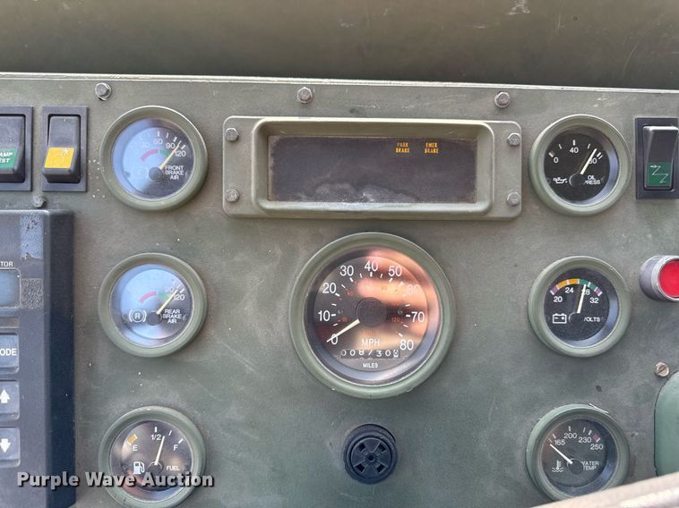 image for item DS4344 1997 Stewart and Stevenson Services INC M1078 flatbed truck