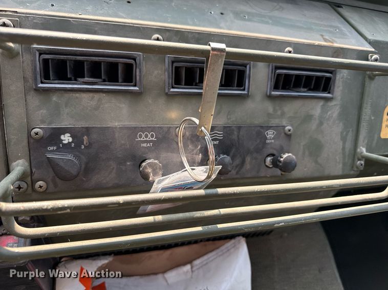 image for item DS4344 1997 Stewart and Stevenson Services INC M1078 flatbed truck