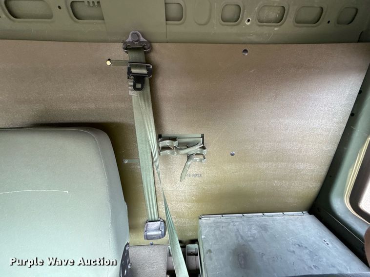 image for item DS4344 1997 Stewart and Stevenson Services INC M1078 flatbed truck