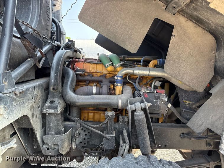 image for item DS4344 1997 Stewart and Stevenson Services INC M1078 flatbed truck