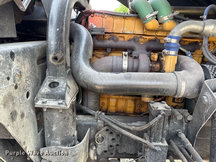 image for item DS4344 1997 Stewart and Stevenson Services INC M1078 flatbed truck