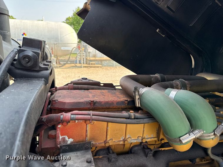 image for item DS4344 1997 Stewart and Stevenson Services INC M1078 flatbed truck