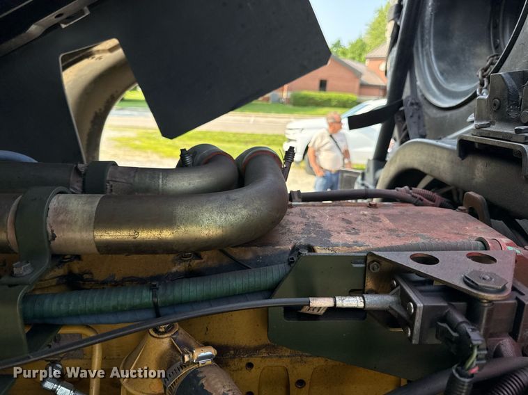 image for item DS4344 1997 Stewart and Stevenson Services INC M1078 flatbed truck