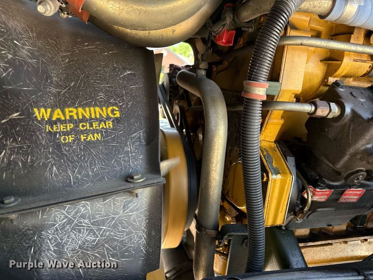 image for item DS4344 1997 Stewart and Stevenson Services INC M1078 flatbed truck